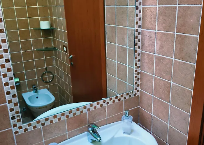 Nella Vecchia Apartment *